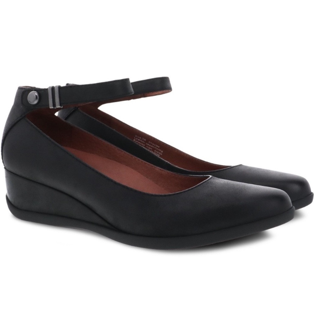 Dansko Shaylee Black Leather Ankle Strap Wedge Sz 10.5 US Sz 41 EUVelcro Closure